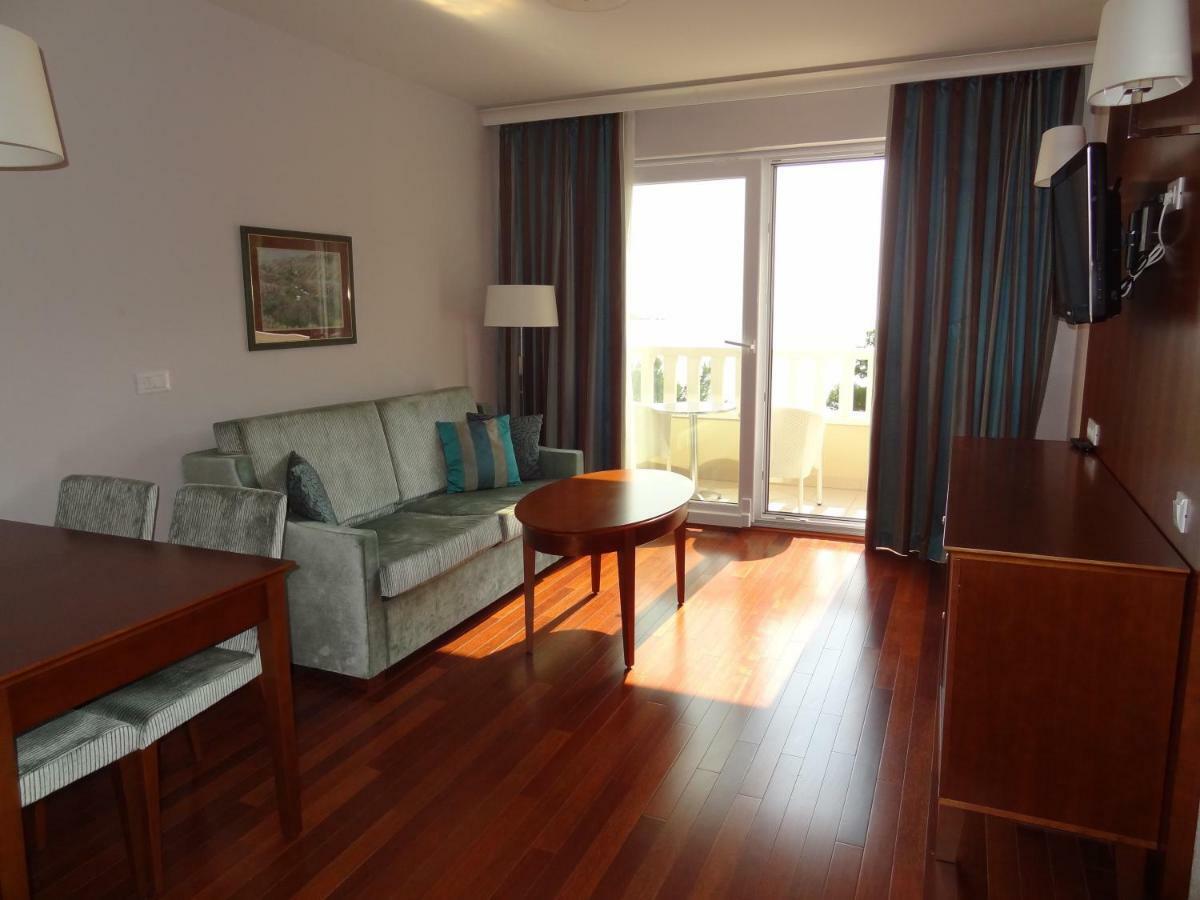 מאקרסקה Apartments Ruza מראה חיצוני תמונה